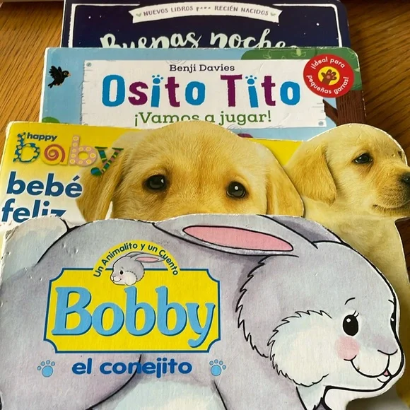 4 Toddler Books in Spanish - Picture 1 of 5